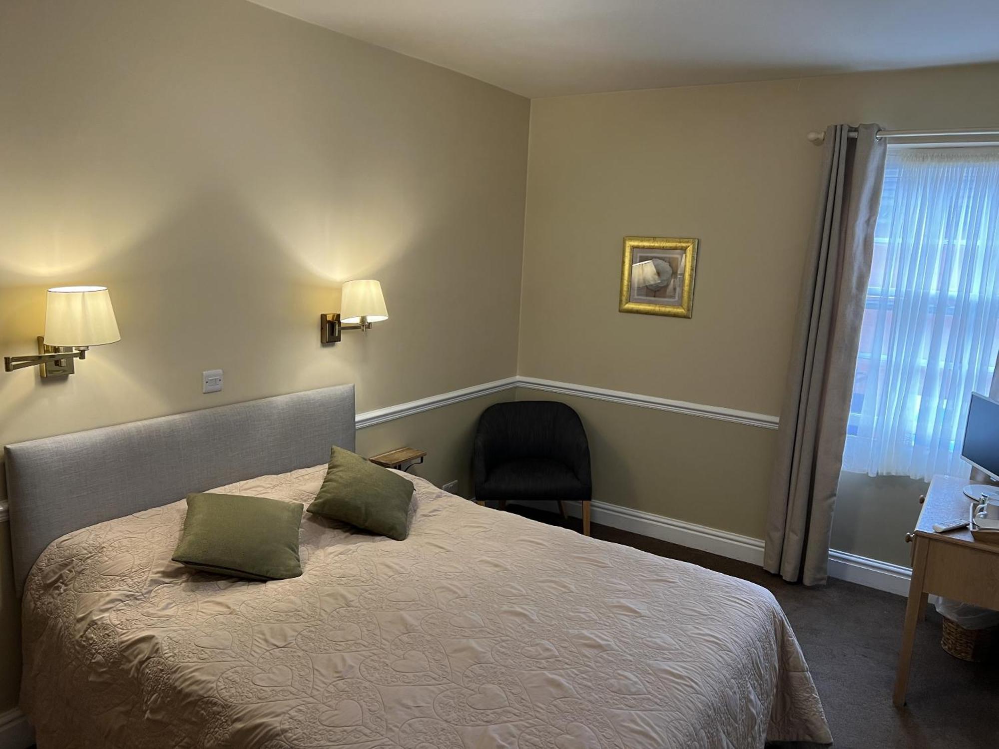 Royal Oak Hotel, 加斯唐 外观 照片